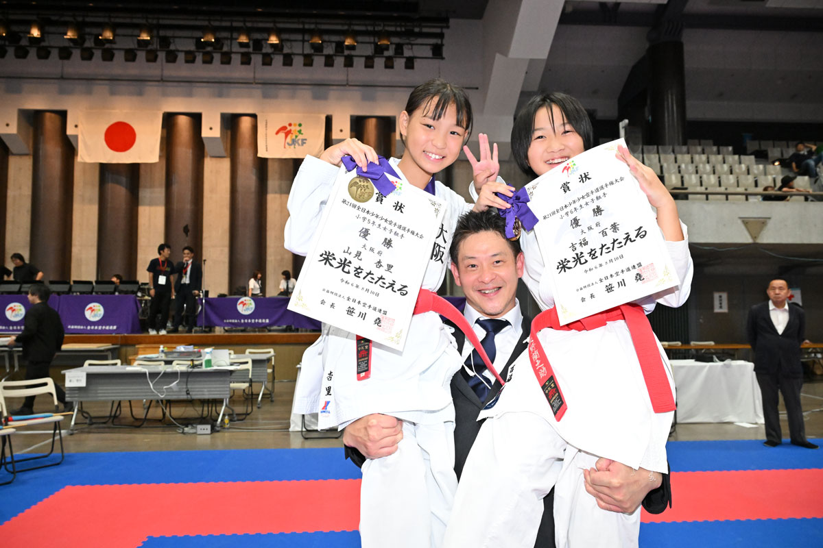 全少2024_総合優勝女子大阪府