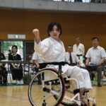 車椅子障がい者型優勝の加藤咲子（JKS大阪ミナミ支部）