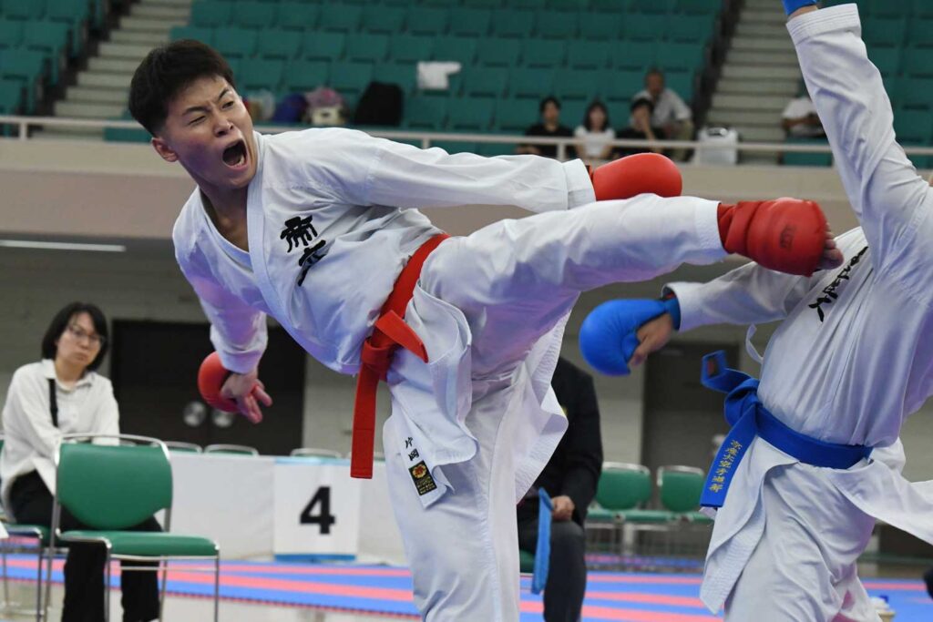 一般男子組手を連覇した片岡大樹（帝京大学）選手