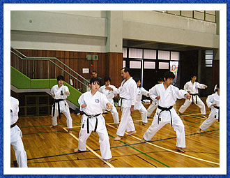 ʐ^6EXؐȐ搶̗LiҌ`R[Xw